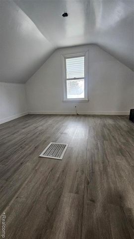 1131 Linus Street, Grand Blanc, MI 48507