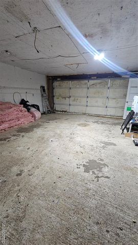 1131 Linus Street, Grand Blanc, MI 48507