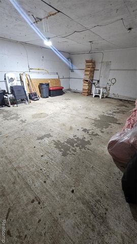 1131 Linus Street, Grand Blanc, MI 48507