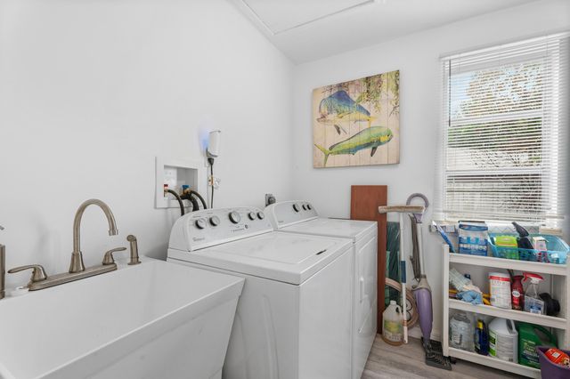 464 SE Asbury Lane, Port St. Lucie, Port St Lucie, FL 34983