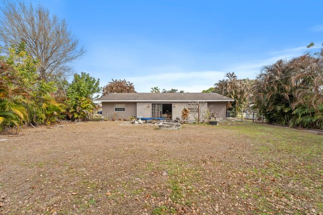 464 SE Asbury Lane, Port St. Lucie, Port St Lucie, FL 34983