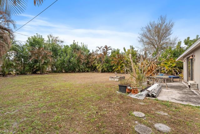 464 SE Asbury Lane, Port St. Lucie, Port St Lucie, FL 34983