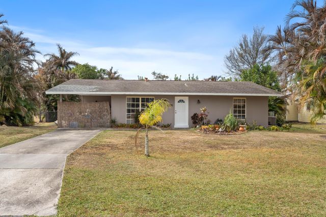 464 SE Asbury Lane, Port St. Lucie, Port St Lucie, FL 34983