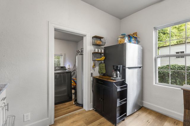 1226 East Scott Street, Springfield, MO 65802