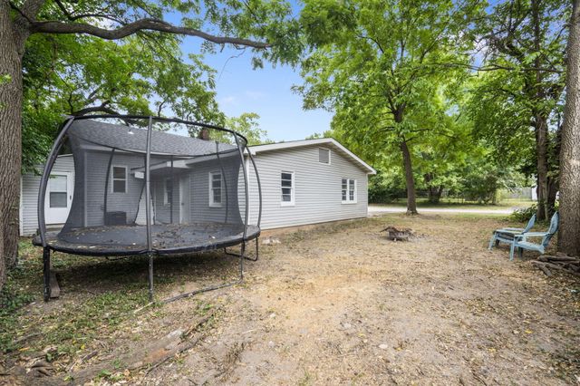 1226 East Scott Street, Springfield, MO 65802