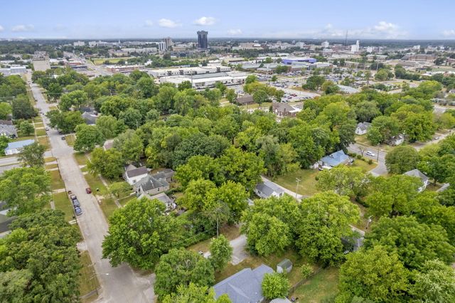 1226 East Scott Street, Springfield, MO 65802