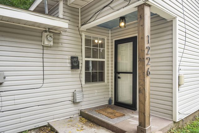 1226 East Scott Street, Springfield, MO 65802