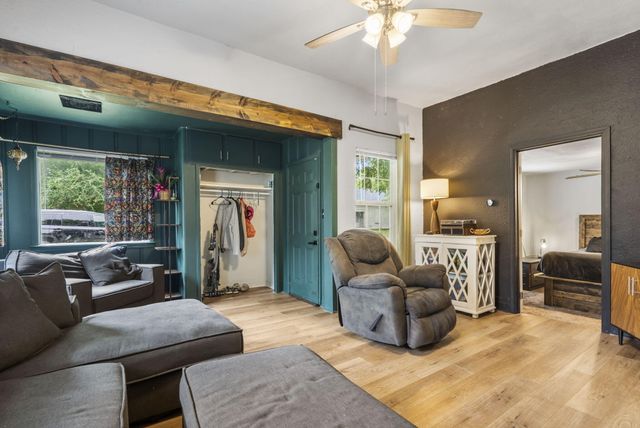1226 East Scott Street, Springfield, MO 65802