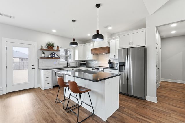 18 CLOVER LEAF, Greenbrier, AR 72058