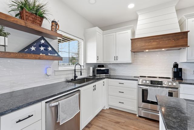 18 CLOVER LEAF, Greenbrier, AR 72058