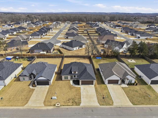 18 CLOVER LEAF, Greenbrier, AR 72058