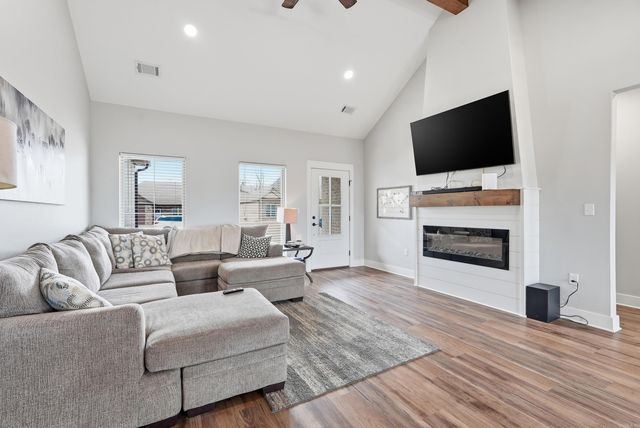 18 CLOVER LEAF, Greenbrier, AR 72058