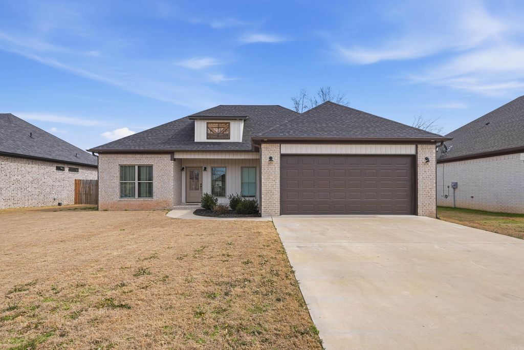 18 CLOVER LEAF, Greenbrier, AR 72058