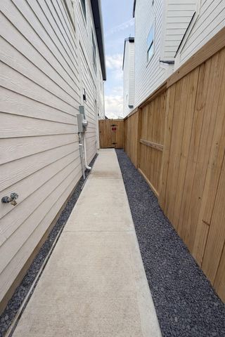 6733 Peerless Street, Houston, TX 77021