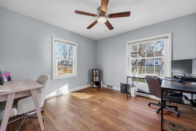 1609 Wildwood Drive NE, Cedar Rapids, IA 52402