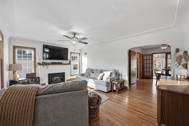 1609 Wildwood Drive NE, Cedar Rapids, IA 52402