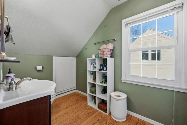 1609 Wildwood Drive NE, Cedar Rapids, IA 52402