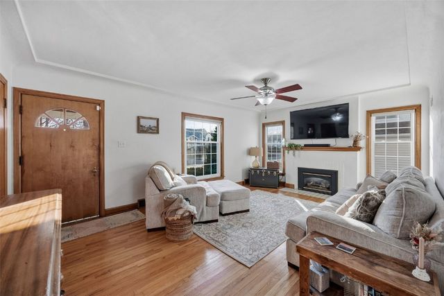 1609 Wildwood Drive NE, Cedar Rapids, IA 52402