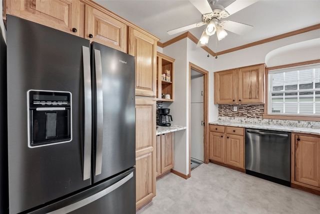 1609 Wildwood Drive NE, Cedar Rapids, IA 52402