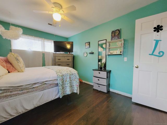 4 Candlewood Knolls Road, New Fairfield, CT 06812