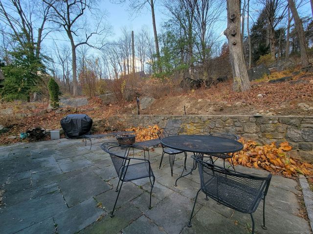 4 Candlewood Knolls Road, New Fairfield, CT 06812