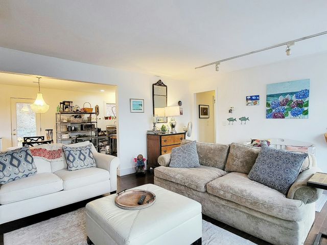 4 Candlewood Knolls Road, New Fairfield, CT 06812