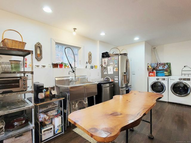 4 Candlewood Knolls Road, New Fairfield, CT 06812