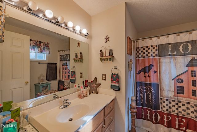 609 Alfalfa Lane, Jonesborough, TN 37659