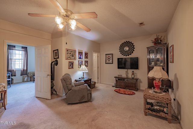 609 Alfalfa Lane, Jonesborough, TN 37659