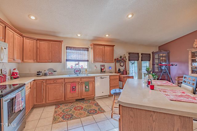 609 Alfalfa Lane, Jonesborough, TN 37659