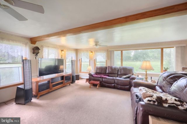 124 STULTZ RD, Fairfield, PA 17320