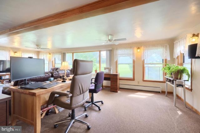 124 STULTZ RD, Fairfield, PA 17320