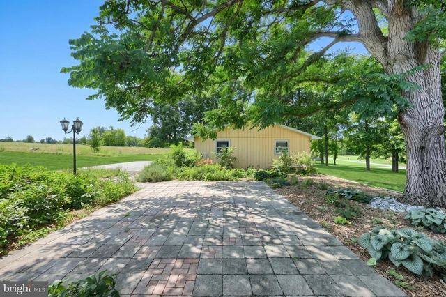 124 STULTZ RD, Fairfield, PA 17320