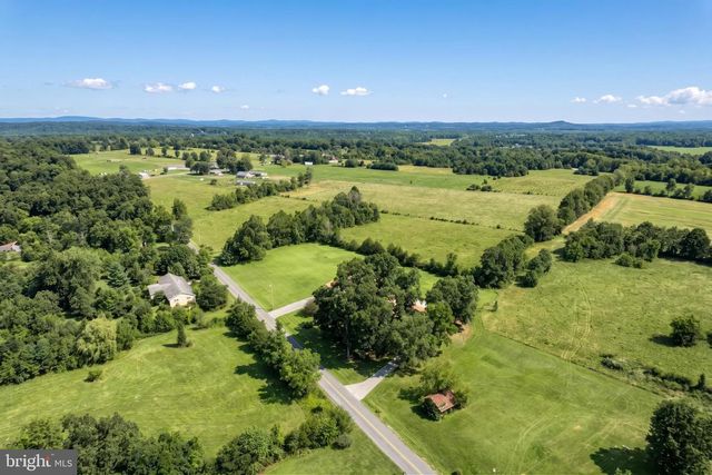 124 STULTZ RD, Fairfield, PA 17320