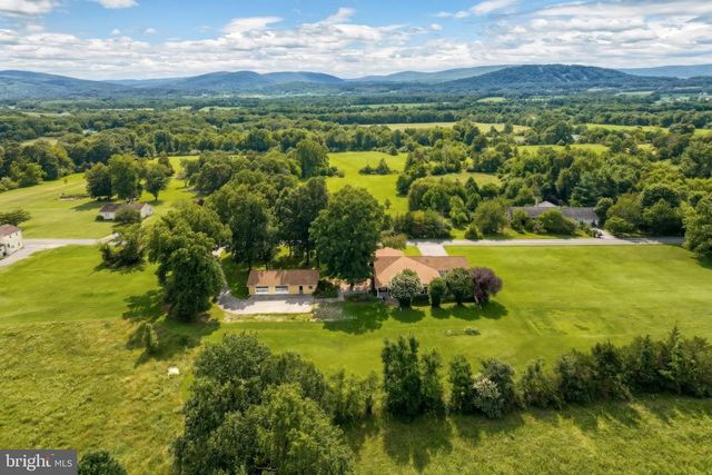 124 STULTZ RD, Fairfield, PA 17320