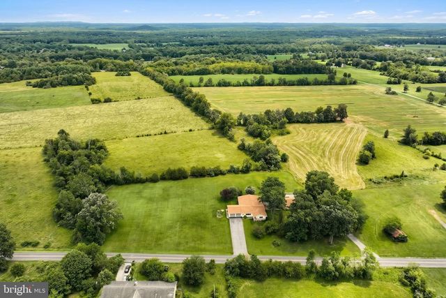 124 STULTZ RD, Fairfield, PA 17320