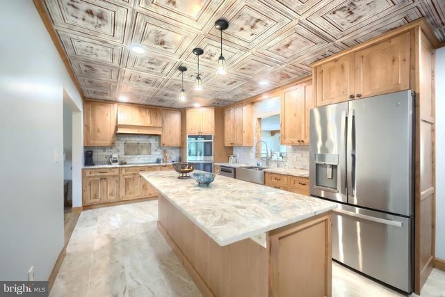 124 STULTZ RD, Fairfield, PA 17320