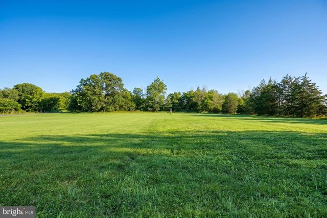 124 STULTZ RD, Fairfield, PA 17320