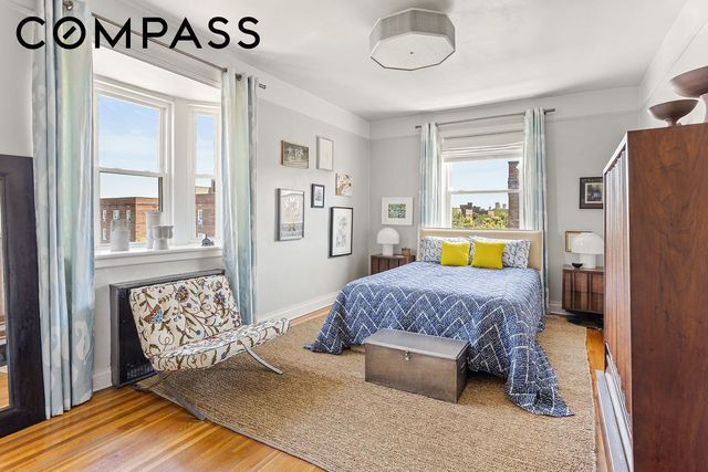 8510 34th Ave Apt 622, New York City, NY 11372