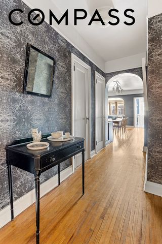 8510 34th Ave Apt 622, New York City, NY 11372
