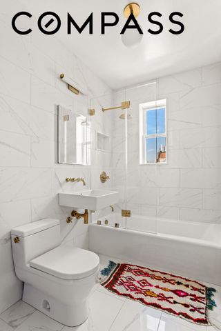8510 34th Ave Apt 622, New York City, NY 11372