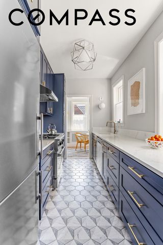 8510 34th Ave Apt 622, New York City, NY 11372