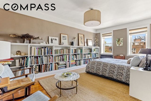 8510 34th Ave Apt 622, New York City, NY 11372