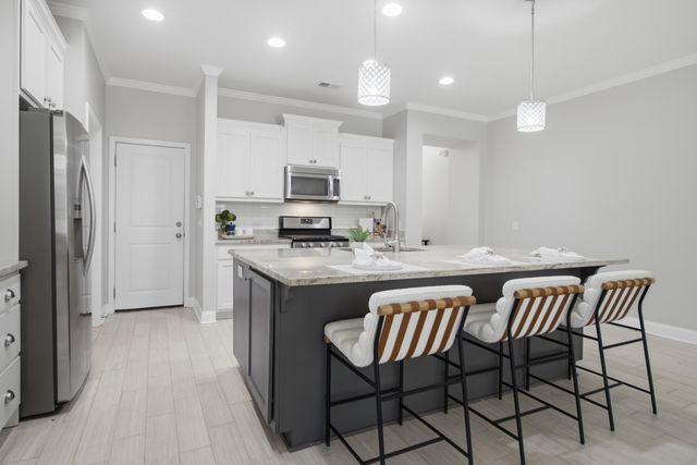 2069 Kings Gate Lane, Mount Pleasant, SC 29466