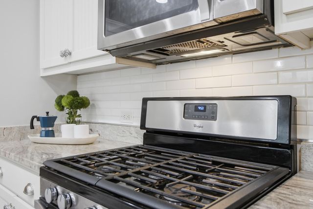 2069 Kings Gate Lane, Mount Pleasant, SC 29466