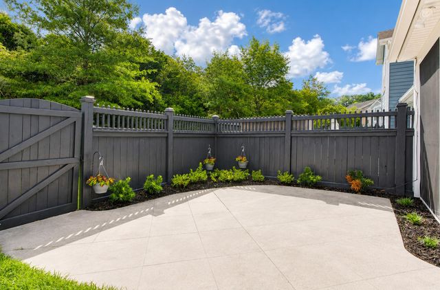 2069 Kings Gate Lane, Mount Pleasant, SC 29466