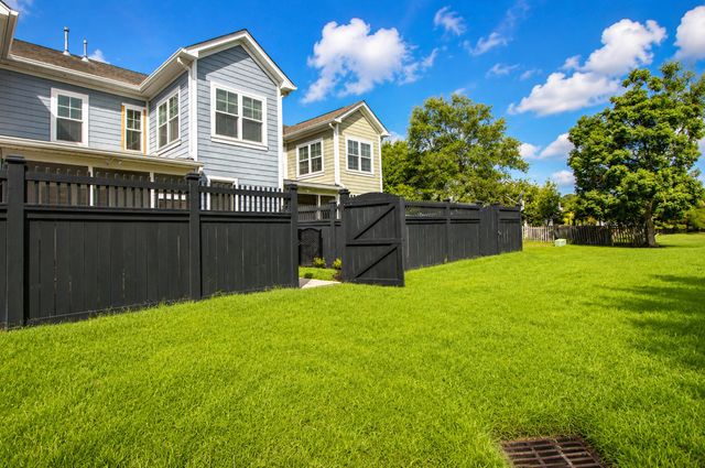 2069 Kings Gate Lane, Mount Pleasant, SC 29466