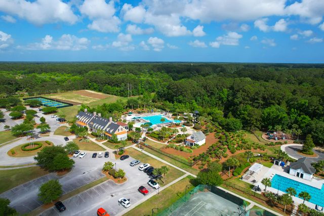 2069 Kings Gate Lane, Mount Pleasant, SC 29466