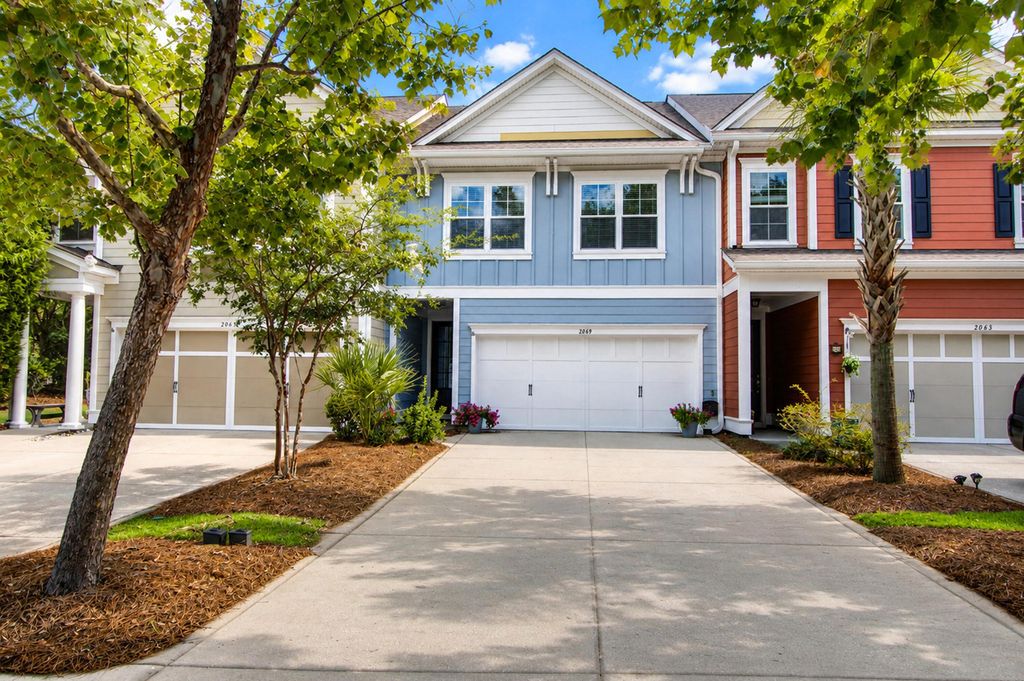 2069 Kings Gate Lane, Mount Pleasant, SC 29466