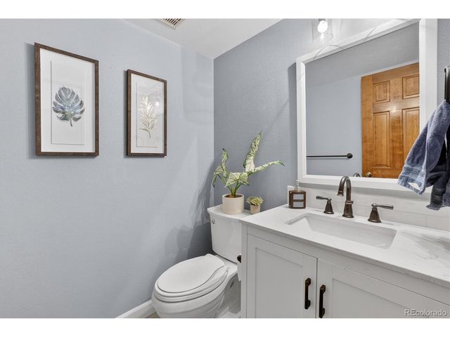 4140 S Evanston Cir E, Aurora, CO 80014